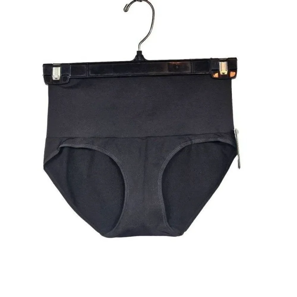 Skims Core control panty Nwt‎